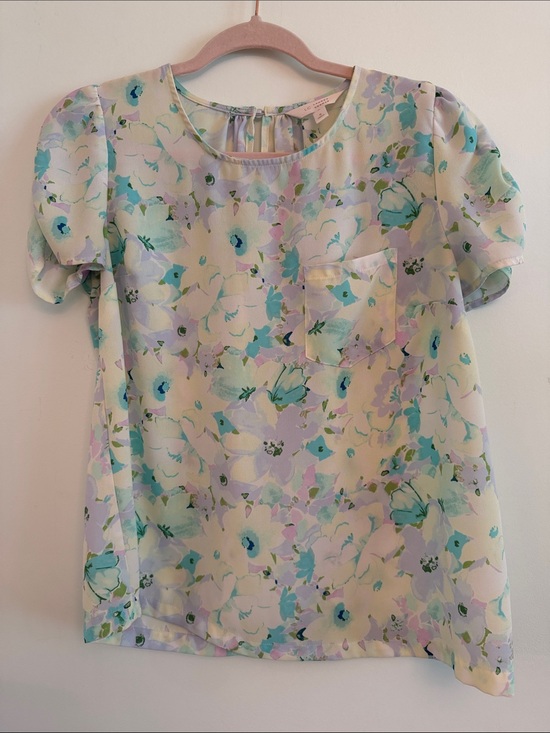 LC Lauren Conrad Tops - LC Lauren Conrad Floral Puff-Sleeve Blouse - Mint, Lavender & Aqua